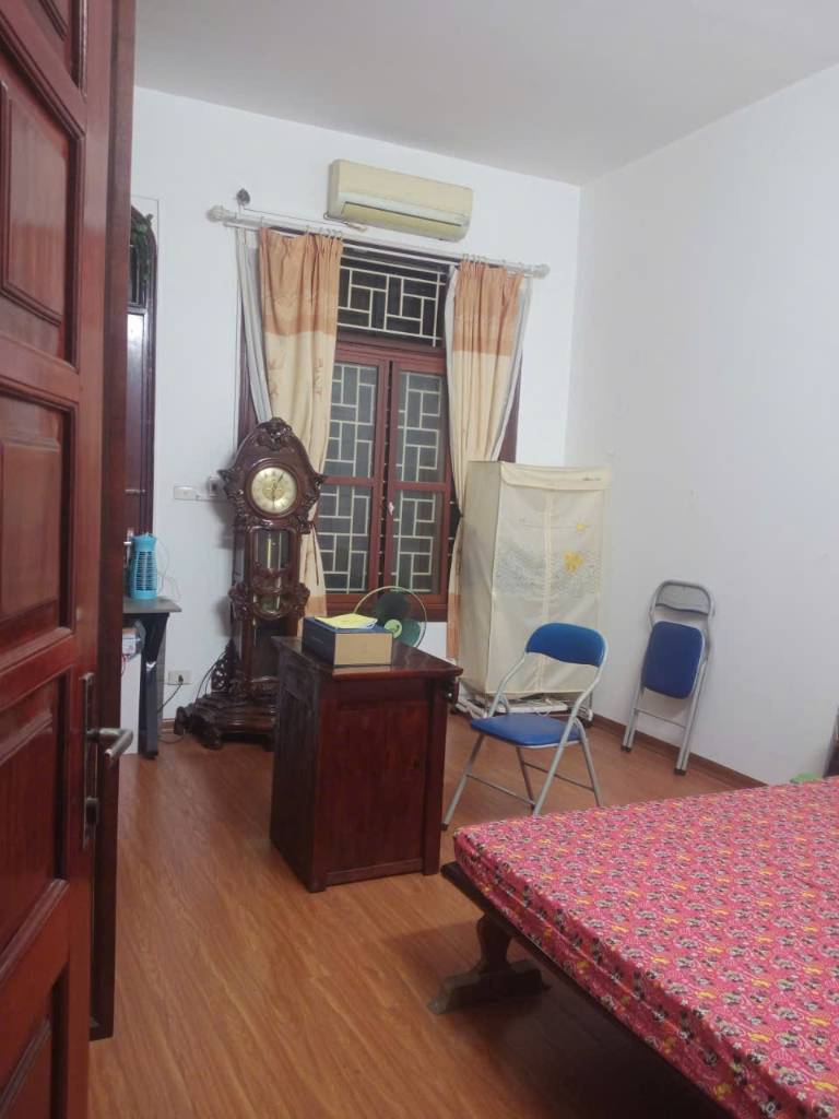 Bán nhà Phùng Hưng, Hà Đông, ngõ rộng 2,5m, ô tô đỗ cửa, 20m ra phố